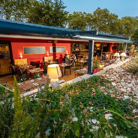 Le Transversal 1 -balcon-garage Privé Optionnel -centre Historique-plages à 21km ! Pézenas