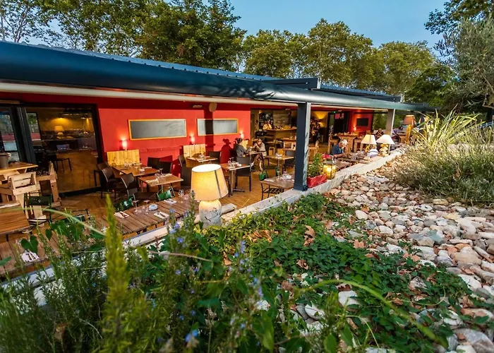 Le Transversal 1 -balcon-garage Privé Optionnel -centre Historique-plages à 21km ! Pézenas